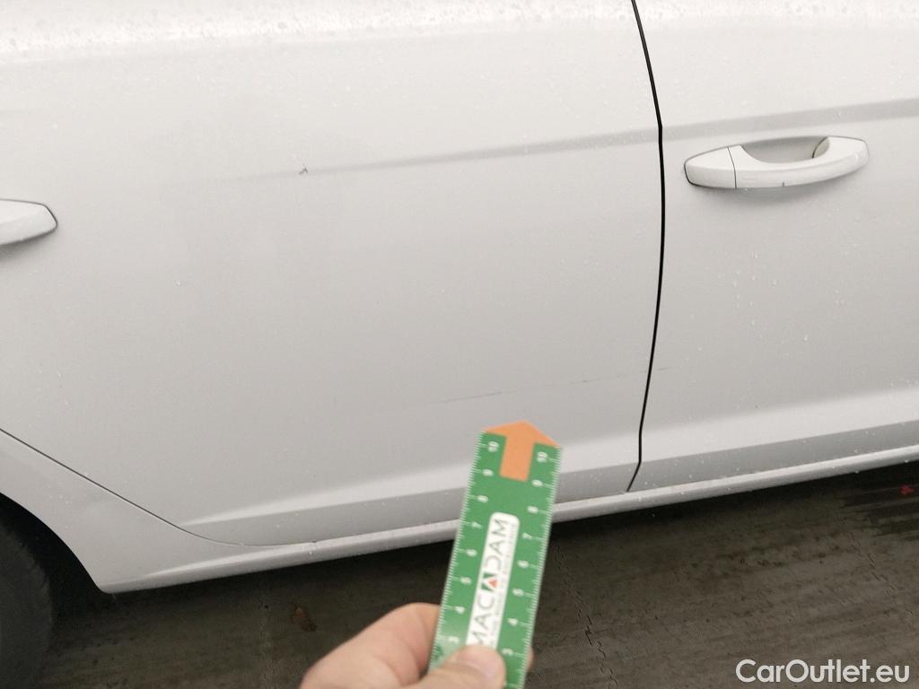  Seat  Leon SEAT León / 2016 / 5P / familiar ST 2.0 TDI 110kW St&Sp FR Ed Plus #4