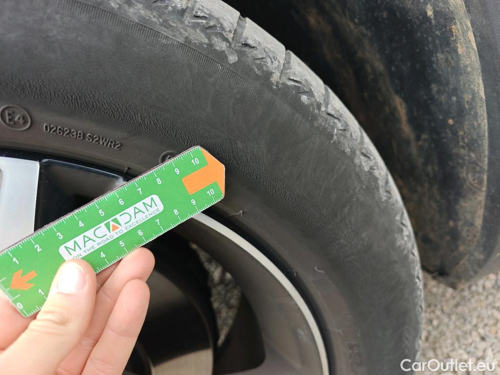  Volvo  XC 40 VOLVO XC40 / 2017 / 5P / todoterreno 2.0 D4 AWD R-Design Auto #11