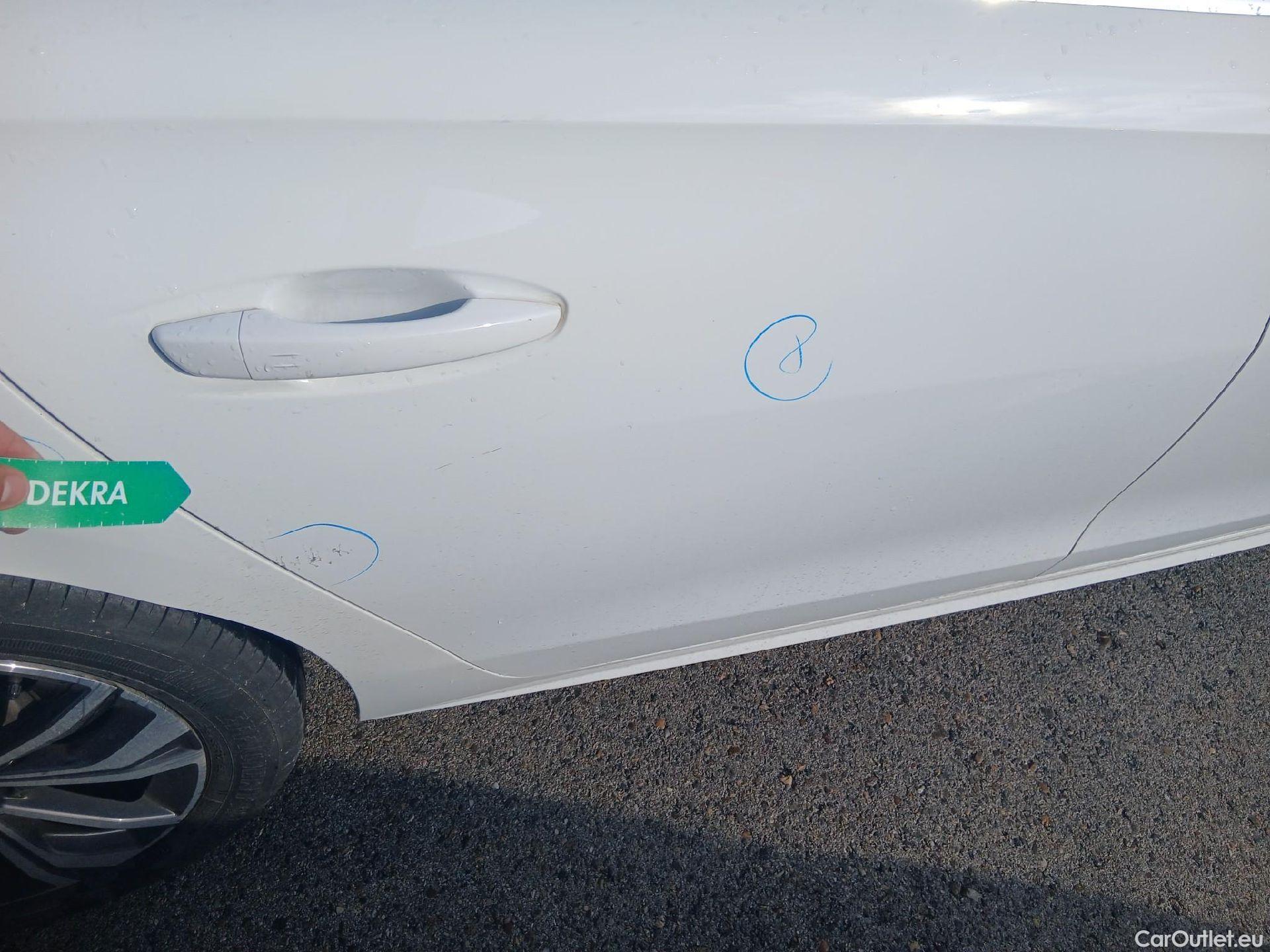  Peugeot  508 PEUGEOT  / 2018 / 5P / berlina con portón 5P Allure BlueHDi 120kW (160) S&S EAT8 #29