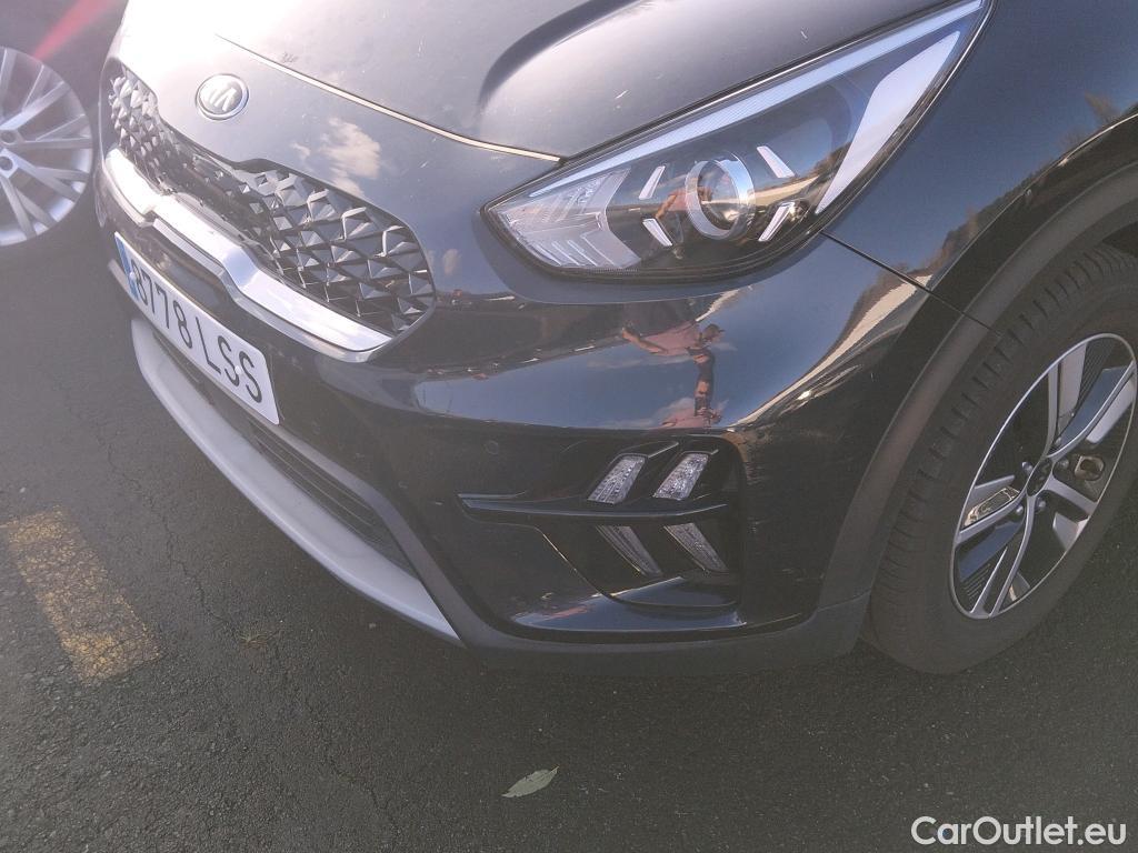  KIA  Niro KIA  1.6 GDi PHEV 104kW (141CV) Drive #17