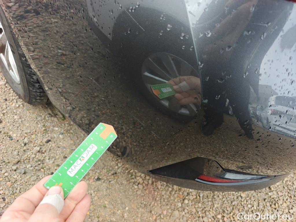  Bmw  Serie 3 BMW  / 2018 / 4P / sedán 318d Auto. #12