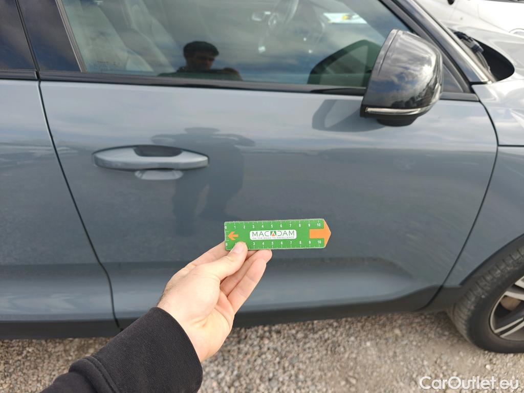  Volvo  XC 40 VOLVO XC40 / 2017 / 5P / todoterreno 2.0 D4 AWD R-Design Auto #42