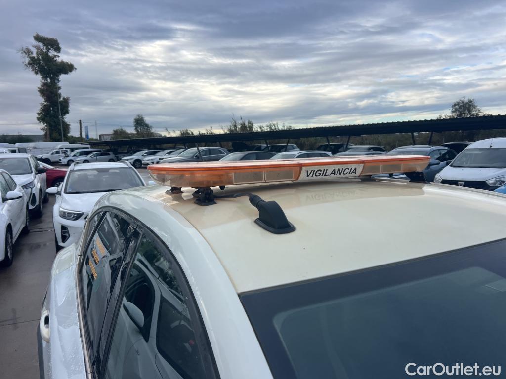  Renault  Captur RENAULT  / 2020 / 5P / todoterreno Zen E-TECH Híbrido enchufable 160cv #5