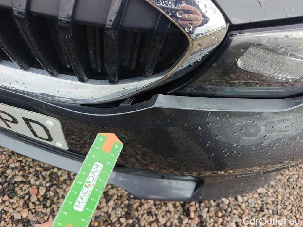  Bmw  Serie 3 BMW  / 2018 / 4P / sedán 318d Auto. #10