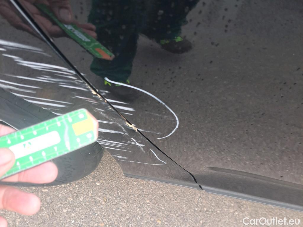  Volkswagen  Passat VOLKSWAGEN  / 2019 / 5P / familiar Variant Business 2.0 TDI 110kW #13