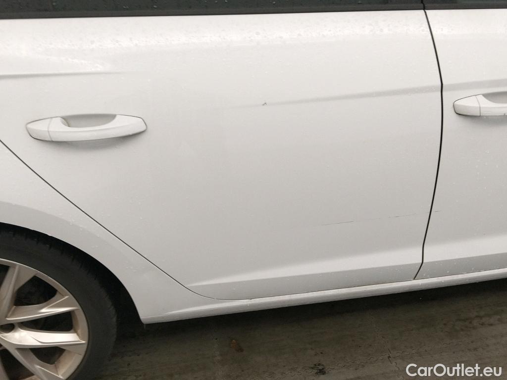  Seat  Leon SEAT León / 2016 / 5P / familiar ST 2.0 TDI 110kW St&Sp FR Ed Plus #3