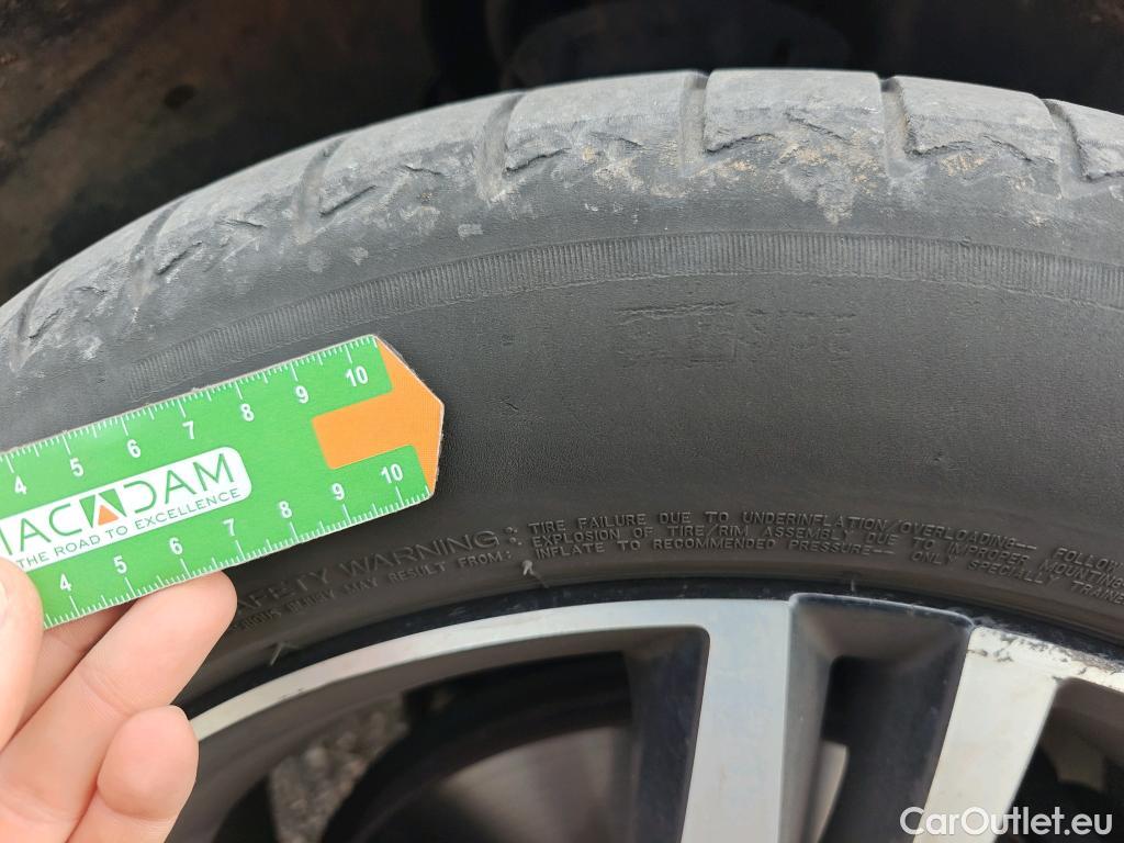  Volvo  XC 40 VOLVO XC40 / 2017 / 5P / todoterreno 2.0 D4 AWD R-Design Auto #44