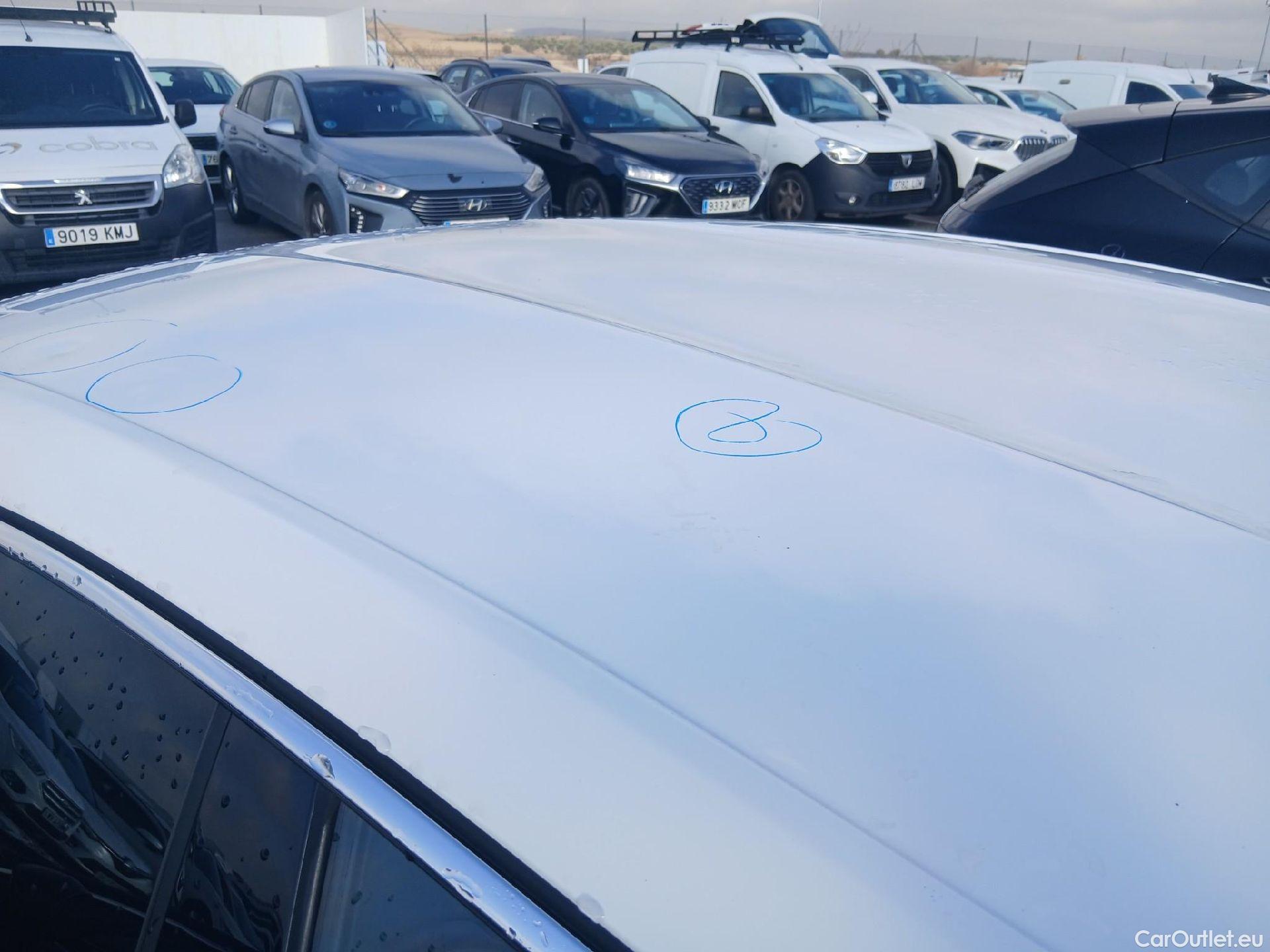  Peugeot  508 PEUGEOT  / 2018 / 5P / berlina con portón 5P Allure BlueHDi 120kW (160) S&S EAT8 #39