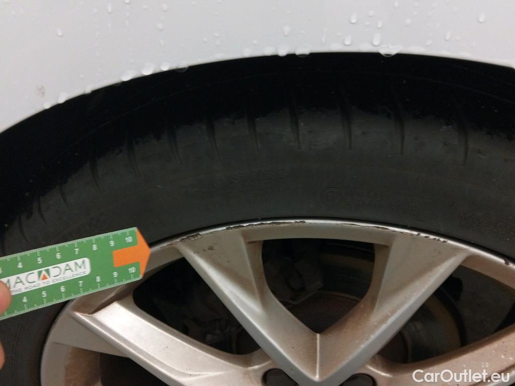  Seat  Leon SEAT León / 2016 / 5P / familiar ST 2.0 TDI 110kW St&Sp FR Ed Plus #8