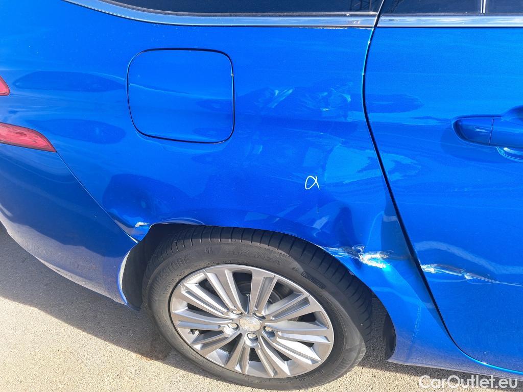  Peugeot  308 PEUGEOT  / 2017 / 5P / familiar SW Allure Pack BlueHDI 130 S&S EAT8 #2