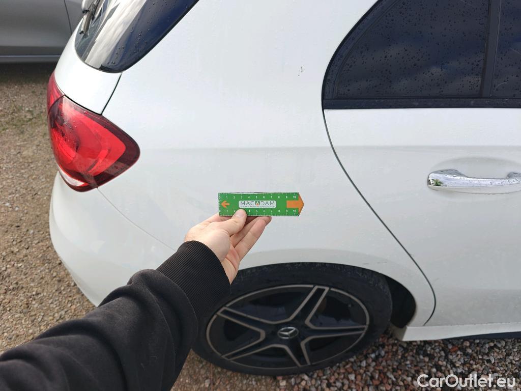  Mercedes  A-Klasse MERCEDES-BENZ Clase A / 2018 / 5P / berlina con portón A 180 d #8