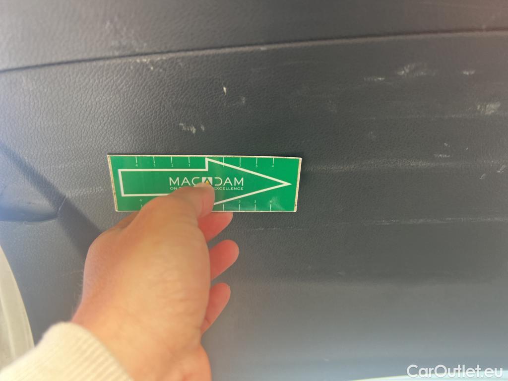  Mercedes  G-Klasee MERCEDES-BENZ GLC Coupé / 2019 / 5P / coupé GLC 200 d 4MATIC #23