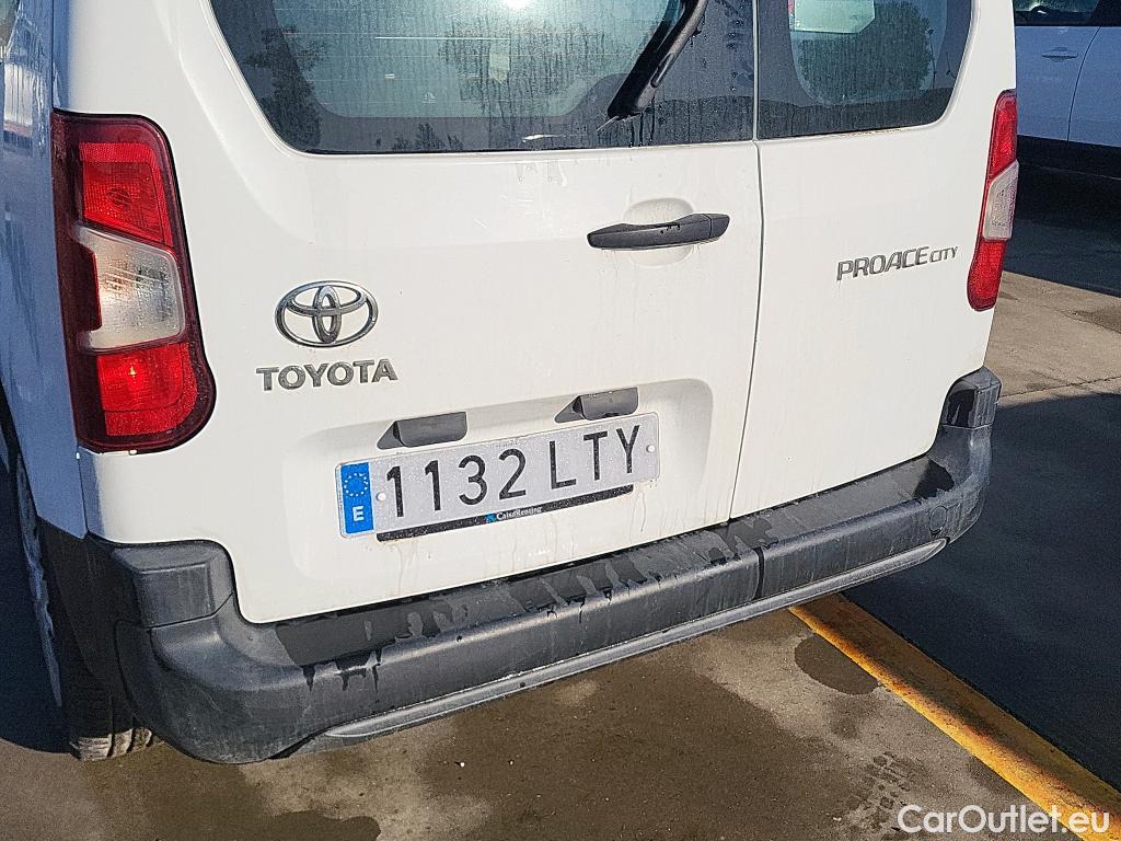  Toyota  Proace TOYOTA  CITY COMBI 1.5D 75kW (100CV) GX L1 (AC) #15