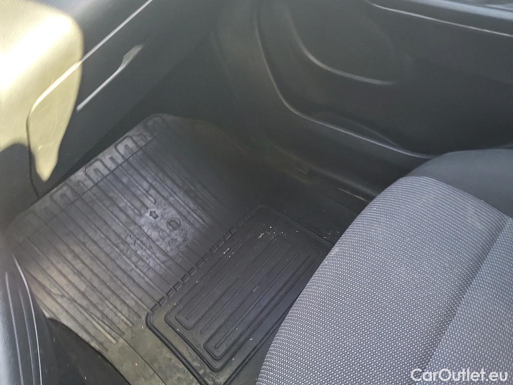  Toyota  Proace TOYOTA  CITY COMBI 1.5D 75kW (100CV) GX L1 (AC) #36