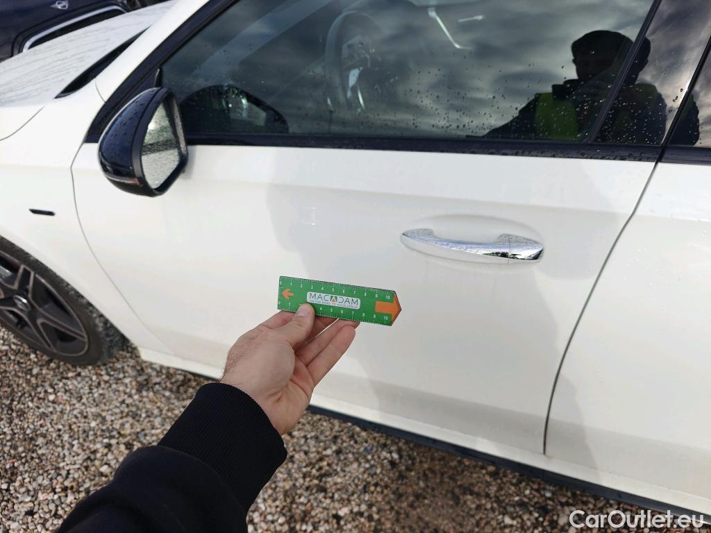  Mercedes  A-Klasse MERCEDES-BENZ Clase A / 2018 / 5P / berlina con portón A 180 d #12