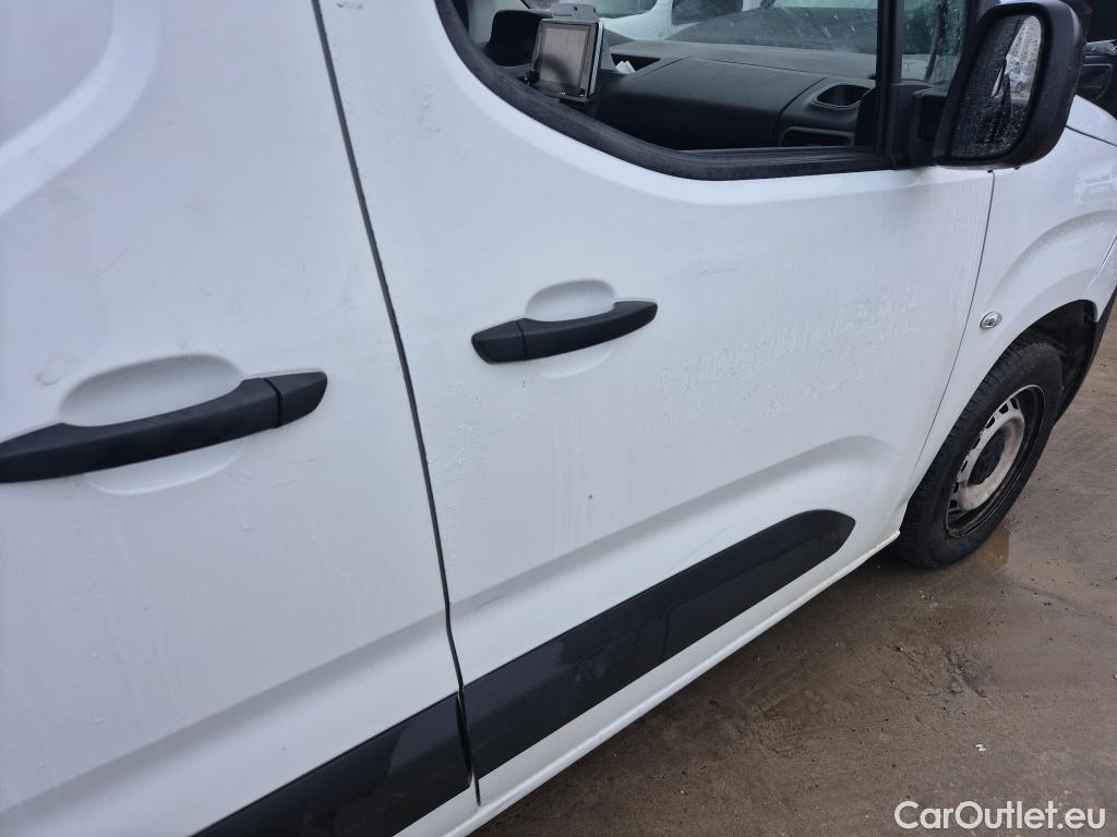  Peugeot  Partner PEUGEOT  / 2018 / 4P / furgón derivado de turismo Premium Standard 600kg BlueHDi 73kW (AC) #17