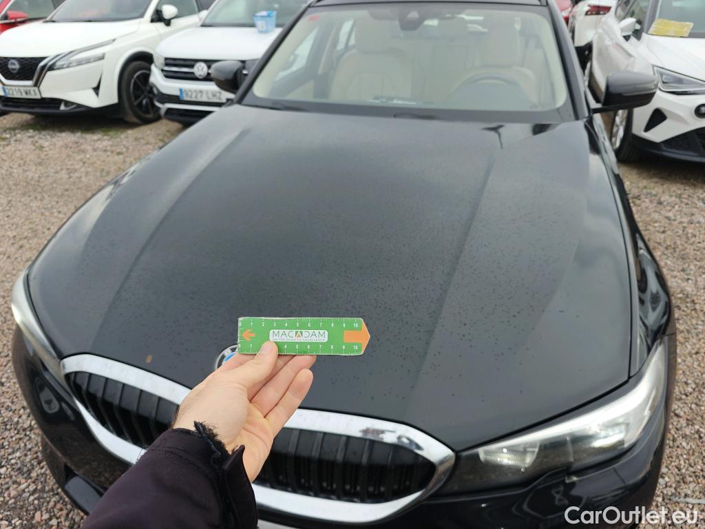  Bmw  Serie 3 BMW  / 2019 / 5P / familiar 318d Auto.Touring #26