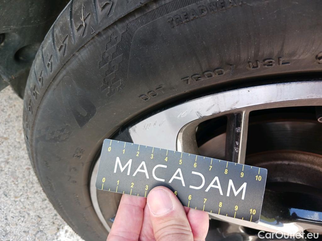  DS  DS7 DS DS 7 Crossback / 2017 / 5P / todoterreno BlueHDi DE 96kW (130CV) Auto. CHIC (AC) #2