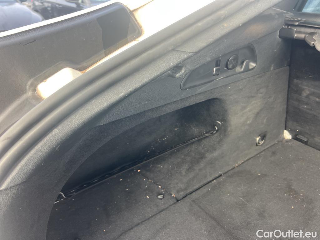  Mercedes  G-Klasee MERCEDES-BENZ GLC Coupé / 2019 / 5P / coupé GLC 200 d 4MATIC #24