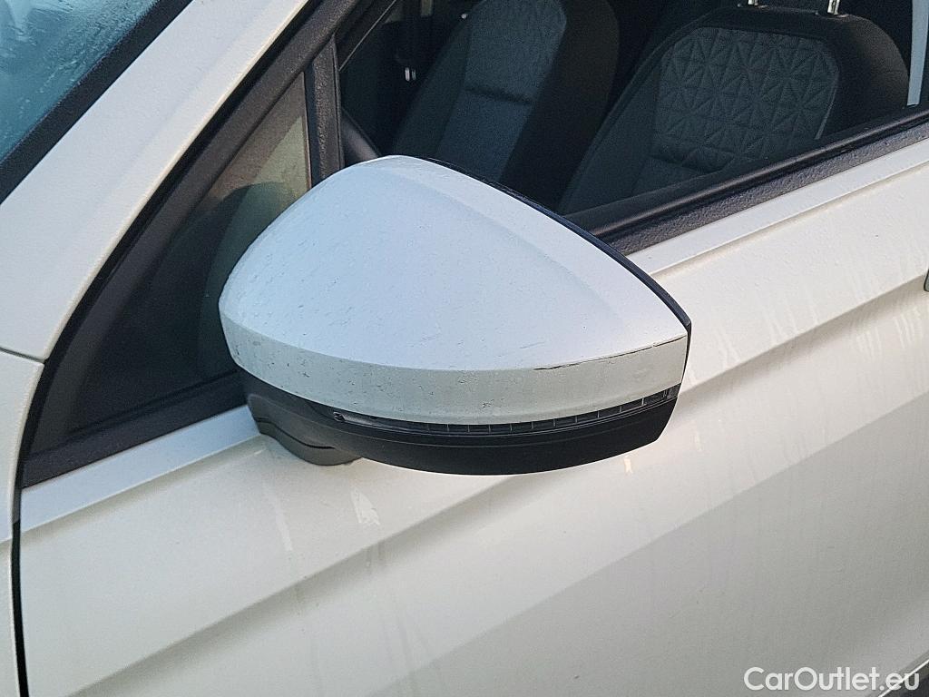  Volkswagen  Tiguan VOLKSWAGEN  / 2020 / 5P / todoterreno Life 1.5 TSI 110kW (150CV) DSG #22