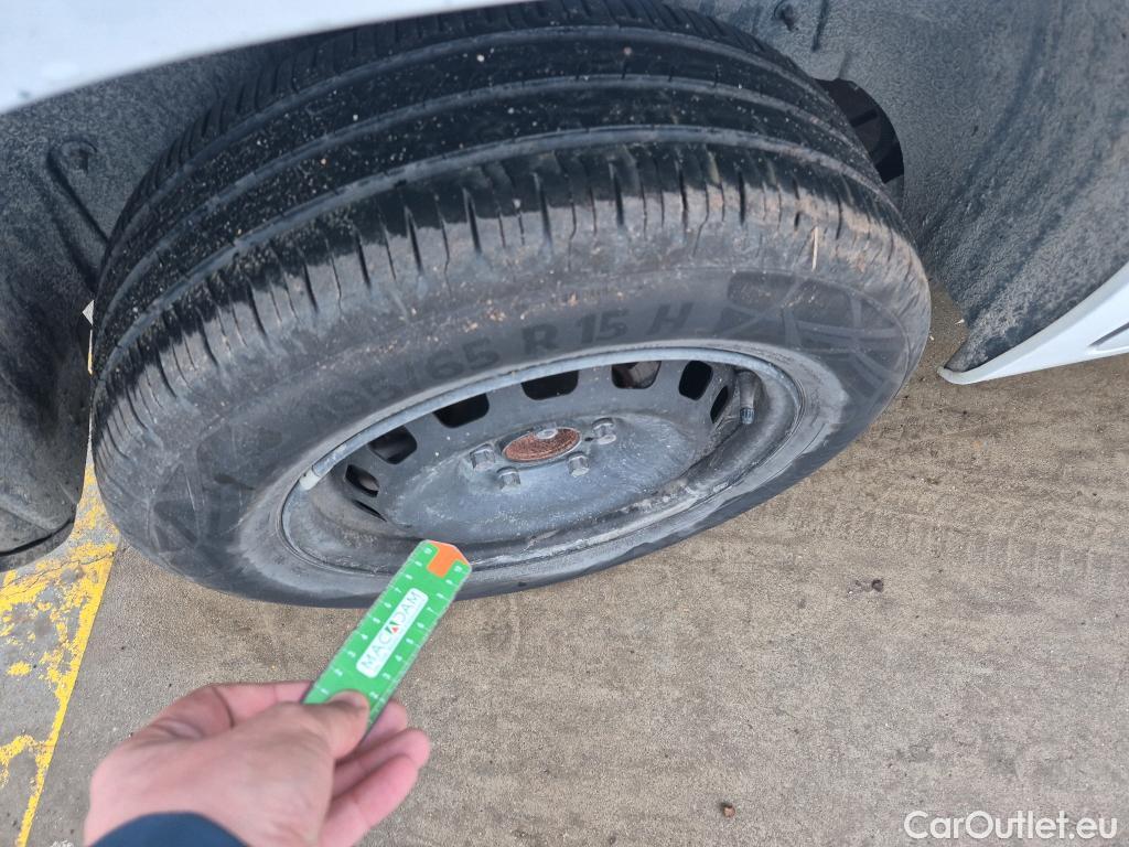  Peugeot  Partner PEUGEOT  / 2018 / 4P / furgón derivado de turismo Premium Standard 600kg BlueHDi 73kW (AC) #31