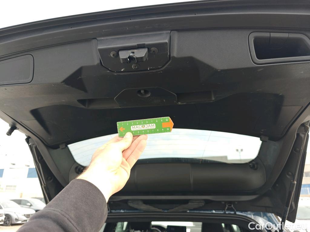  Peugeot  3008 PEUGEOT  / 2020 / 5P / todoterreno 1.5 BlueHDi 96kW S&S Allure Pack EAT8 #12