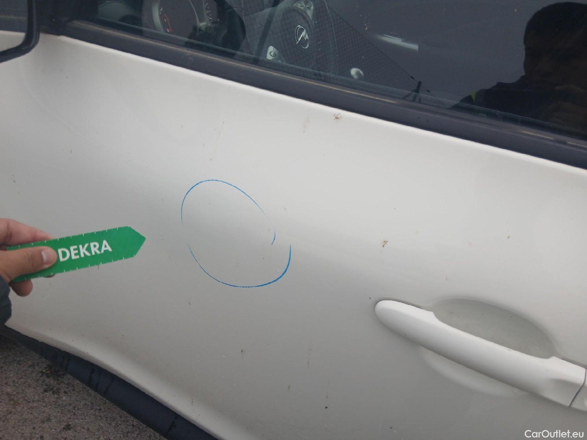  Nissan  Juke NISSAN  / 2014 / 5P / crossover G.E6D-Temp 83kW (112 CV) 5M/T ACENTA (CX) #13