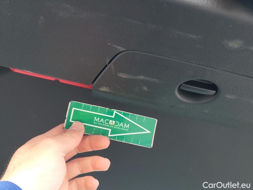  Volkswagen  Tiguan VOLKSWAGEN  / 2020 / 5P / todoterreno Life 1.5 TSI 110kW (150CV) DSG #10