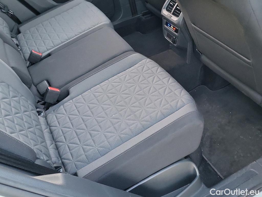  Volkswagen  Tiguan VOLKSWAGEN  / 2020 / 5P / todoterreno Life 1.5 TSI 110kW (150CV) DSG #16