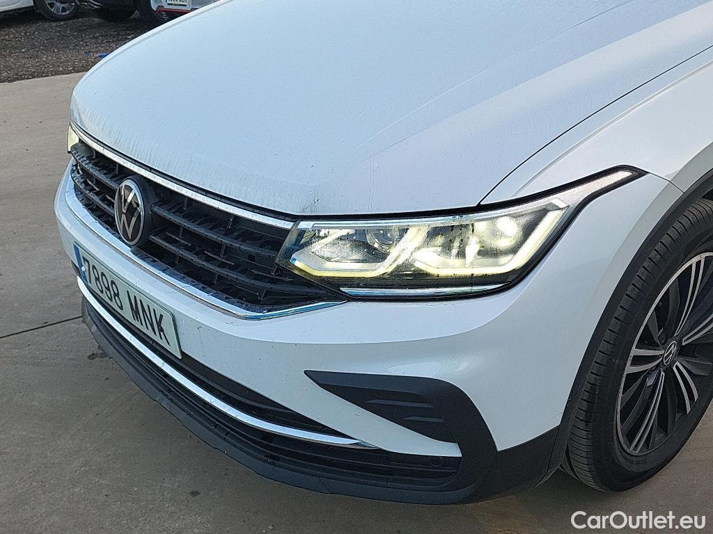  Volkswagen  Tiguan VOLKSWAGEN  / 2020 / 5P / todoterreno Life 1.5 TSI 110kW (150CV) DSG #11