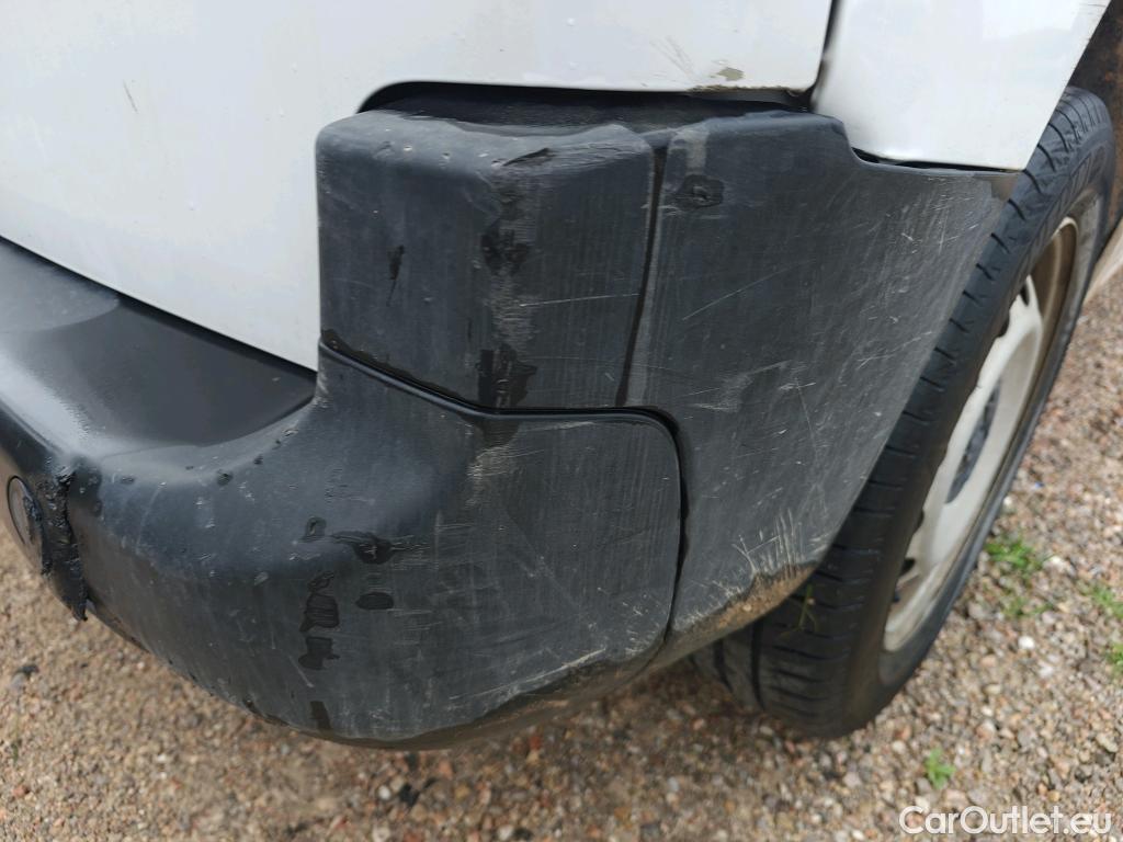  Opel  Combo OPEL  / 2018 / 3P / furgón derivado de turismo Cargo L 1000kg Diesel 1.5 100HP S&S MT E (AC) #16