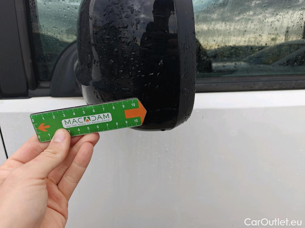  Opel  Combo OPEL  / 2018 / 3P / furgón derivado de turismo Cargo L 1000kg Diesel 1.5 100HP S&S MT E (AC) #60