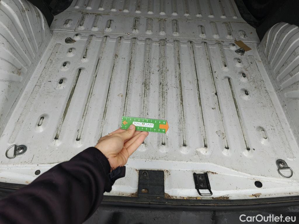  Opel  Combo OPEL  / 2018 / 3P / furgón derivado de turismo Cargo L 1000kg Diesel 1.5 100HP S&S MT E (AC) #9