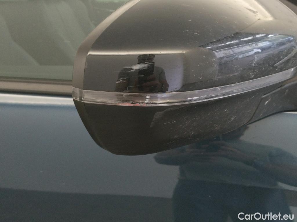  Peugeot  3008  Allure Pack 1.5 HDi 130CV AT8 E6d #41