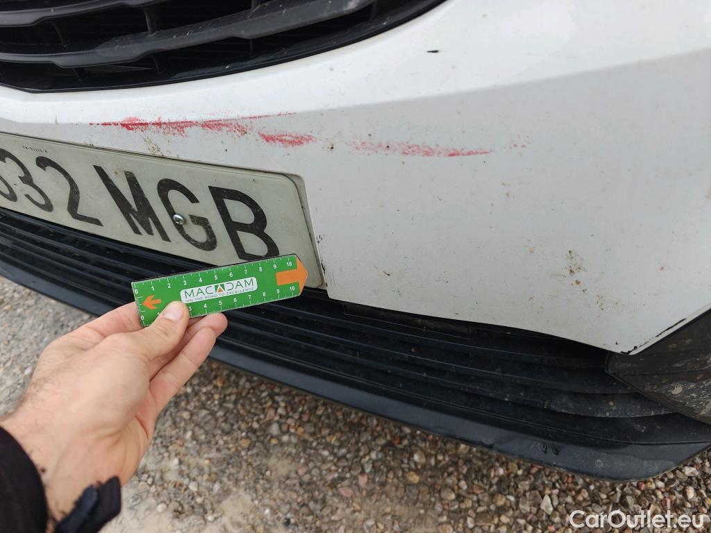  Opel  Combo OPEL  / 2018 / 3P / furgón derivado de turismo Cargo L 1000kg Diesel 1.5 100HP S&S MT E (AC) #41