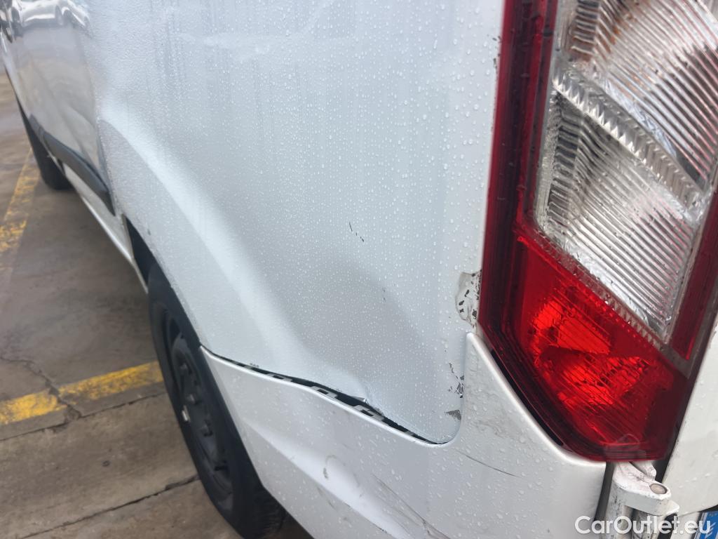  Ford  Transit  Custom Furgón 320 L1 Trend 2.0 TDCi 105CV MT6 E6 #6