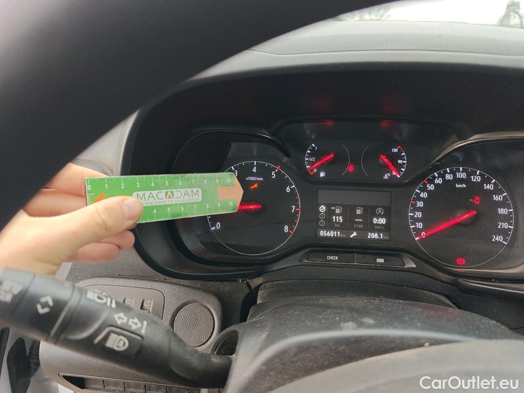  Opel  Combo OPEL  / 2018 / 3P / furgón derivado de turismo Cargo L 1000kg Diesel 1.5 100HP S&S MT E (AC) #62