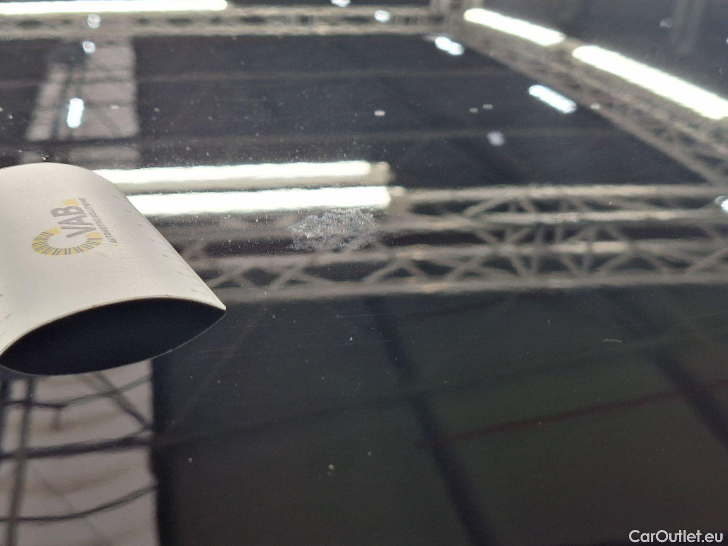  Volvo  XC 40 Volvo, XC40 '17, Volvo XC40 T5 Twin Engine R-Design 5d #32