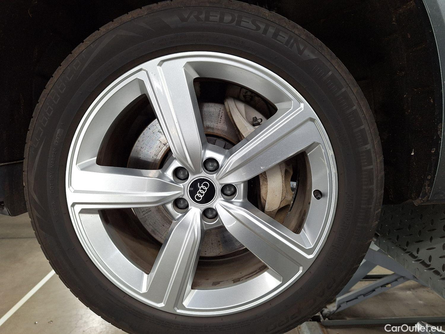  Audi  E-TRON Audi,  SB '19 BEV, Audi  Sportback 50 Quattro S-Line 5d #16