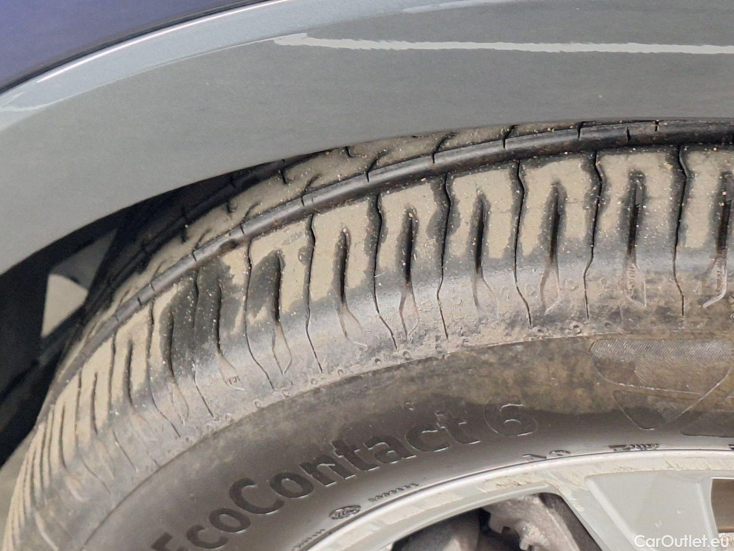  Audi  Q3 Audi,  SB '19 PHEV, Audi  Sportback 45 TFSI e S tronic S Line 5d #38