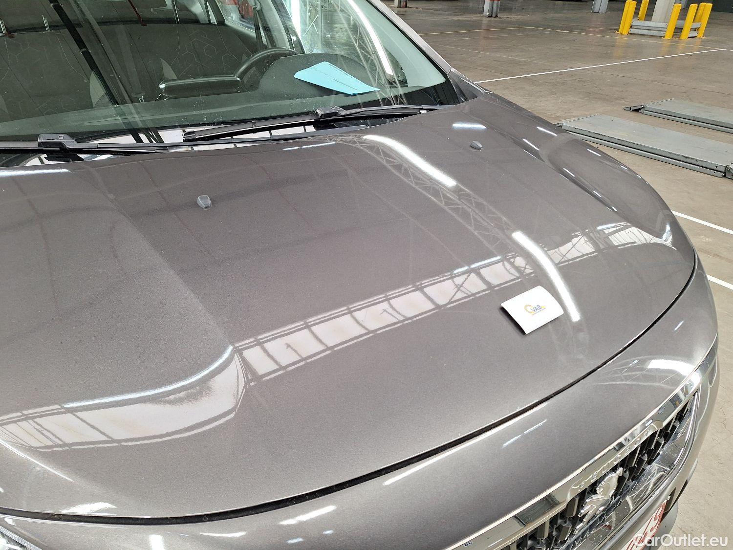  Peugeot  2008 Peugeot,  FL'16, Peugeot  1.2 Puretech 61kW S&S Active 5d #33