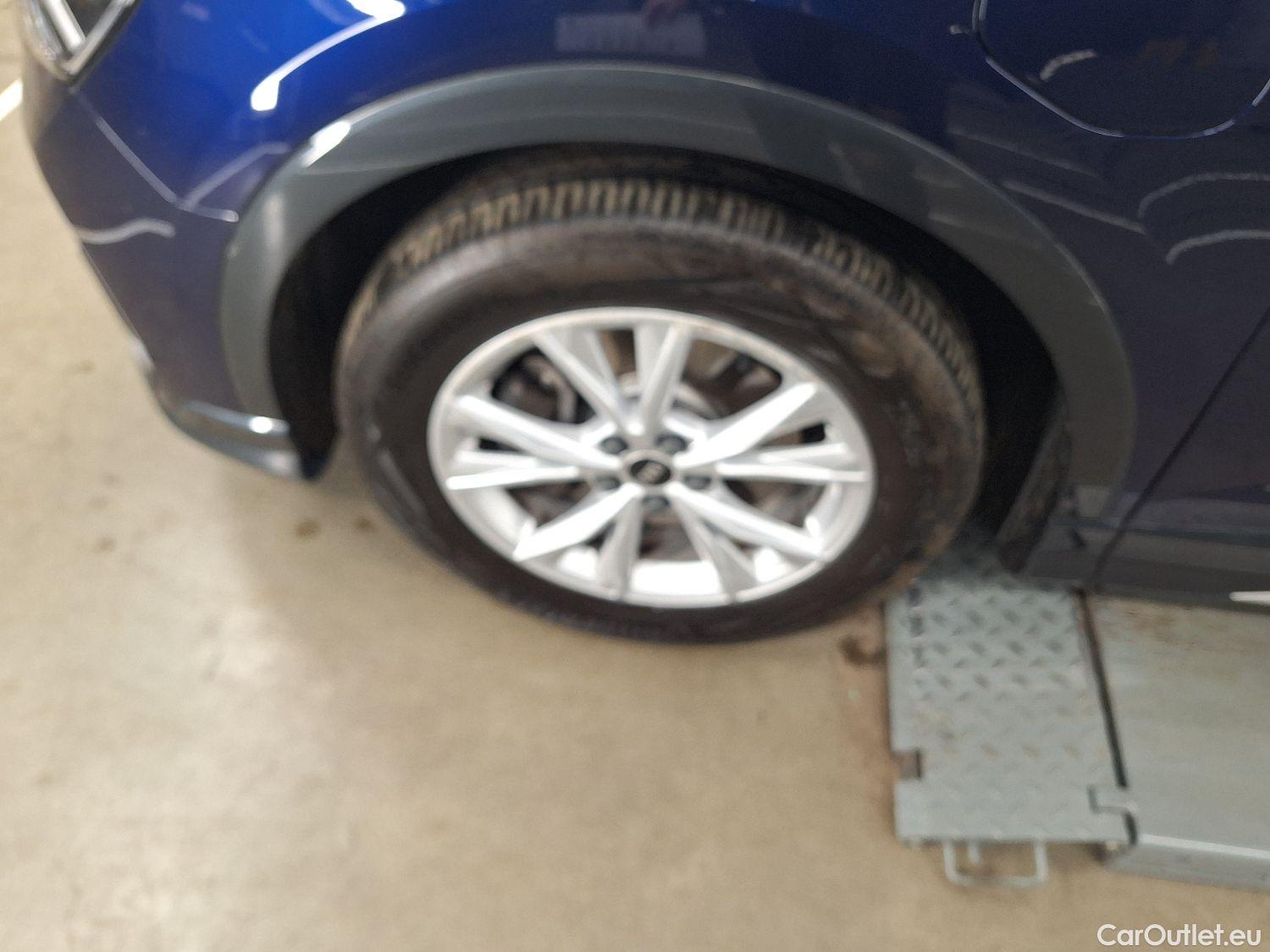  Audi  Q3 Audi,  SB '19 PHEV, Audi  Sportback 45 TFSI e S tronic S Line 5d #37