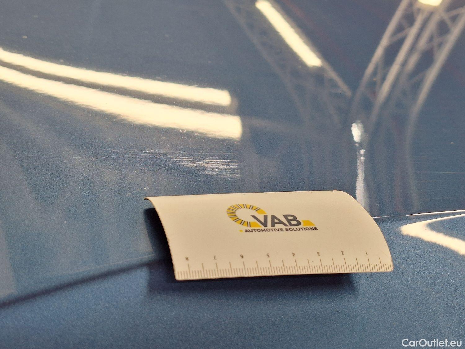  Volvo  XC 40 Volvo, XC40 '17, Volvo XC40 T5 Twin Engine R-Design 5d #28