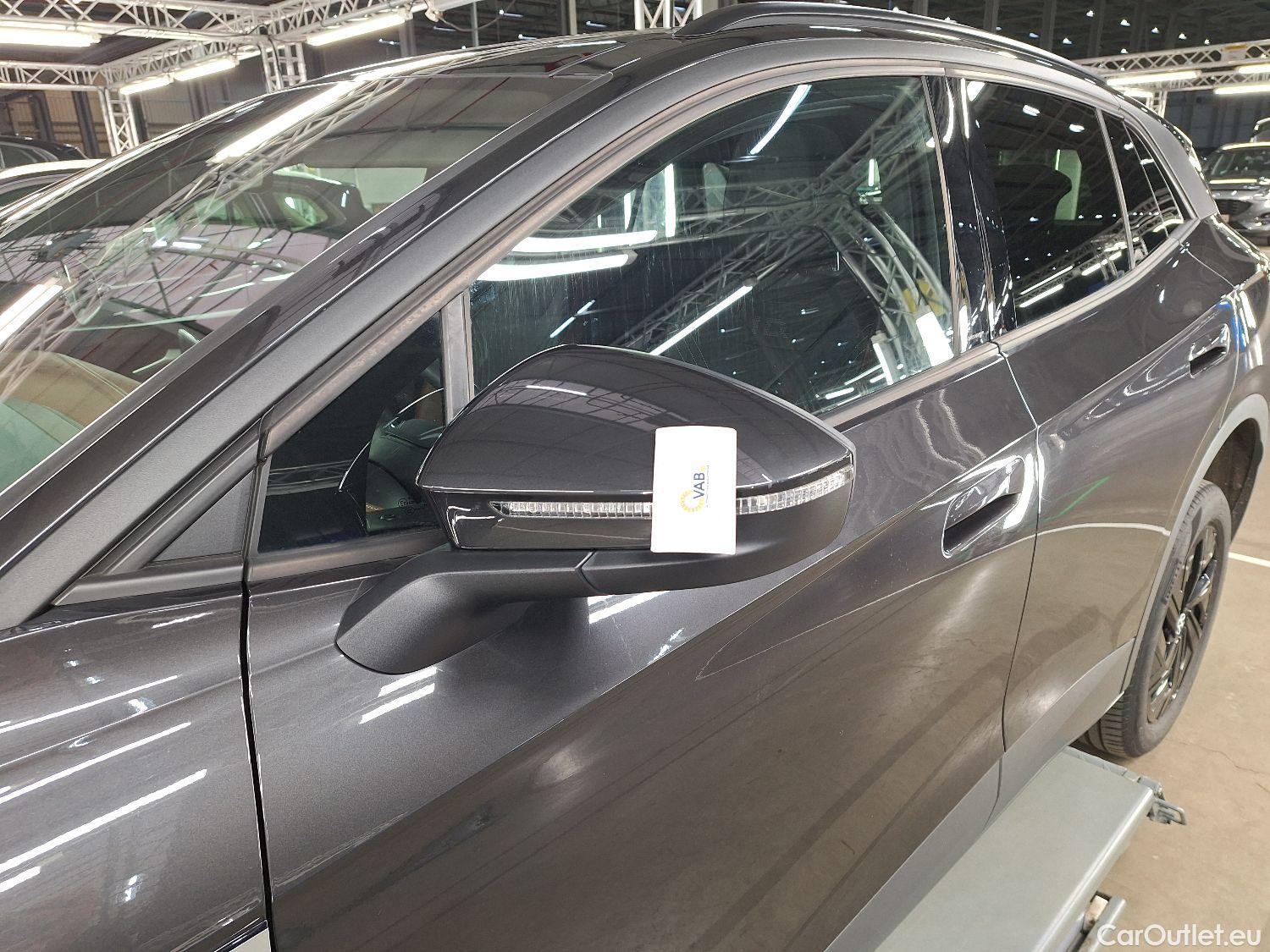  Volkswagen  ID.4 VW,  '20 BEV, Volkswagen  77kWh Pro Family 5d #1