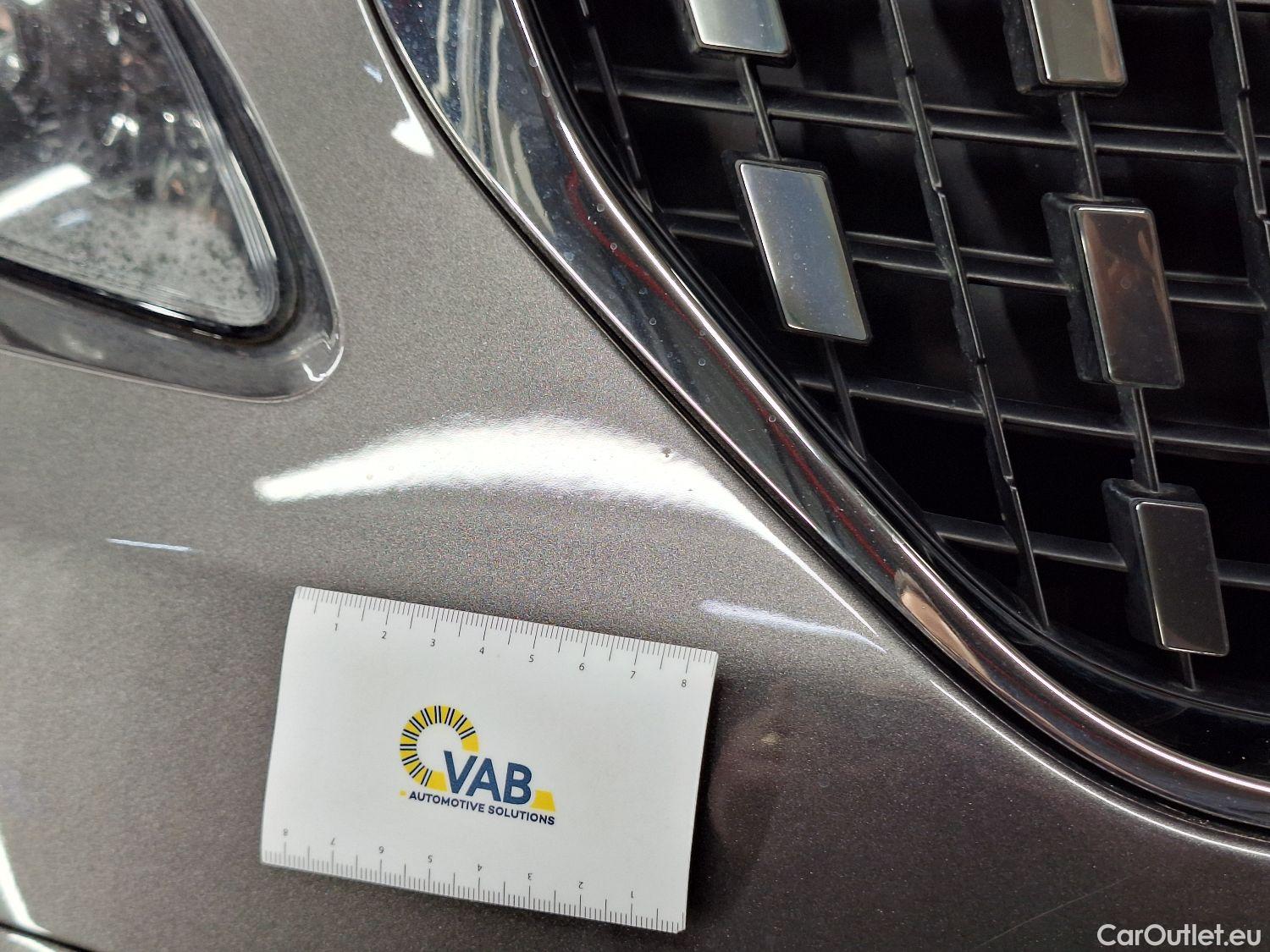  Peugeot  2008 Peugeot,  FL'16, Peugeot  1.2 Puretech 61kW S&S Active 5d #9