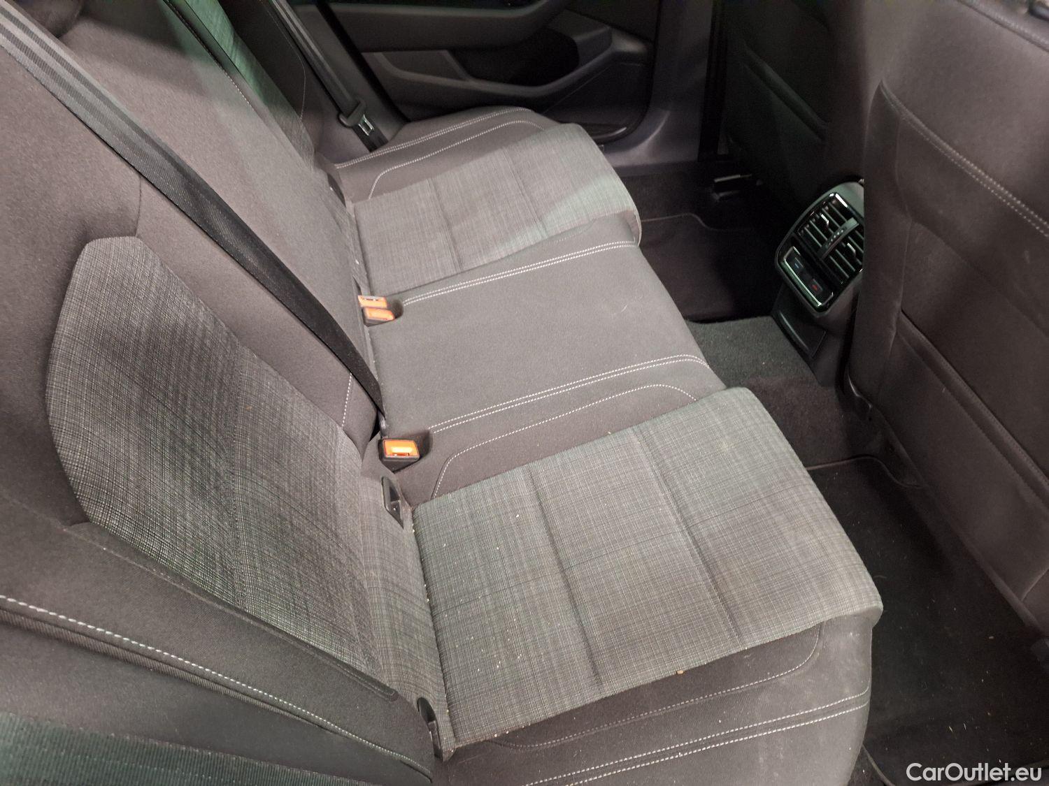  Volkswagen  Passat VW,  Variant FL'19, Volkswagen  Variant 2.0 TDI 90kW DSG Style B #25