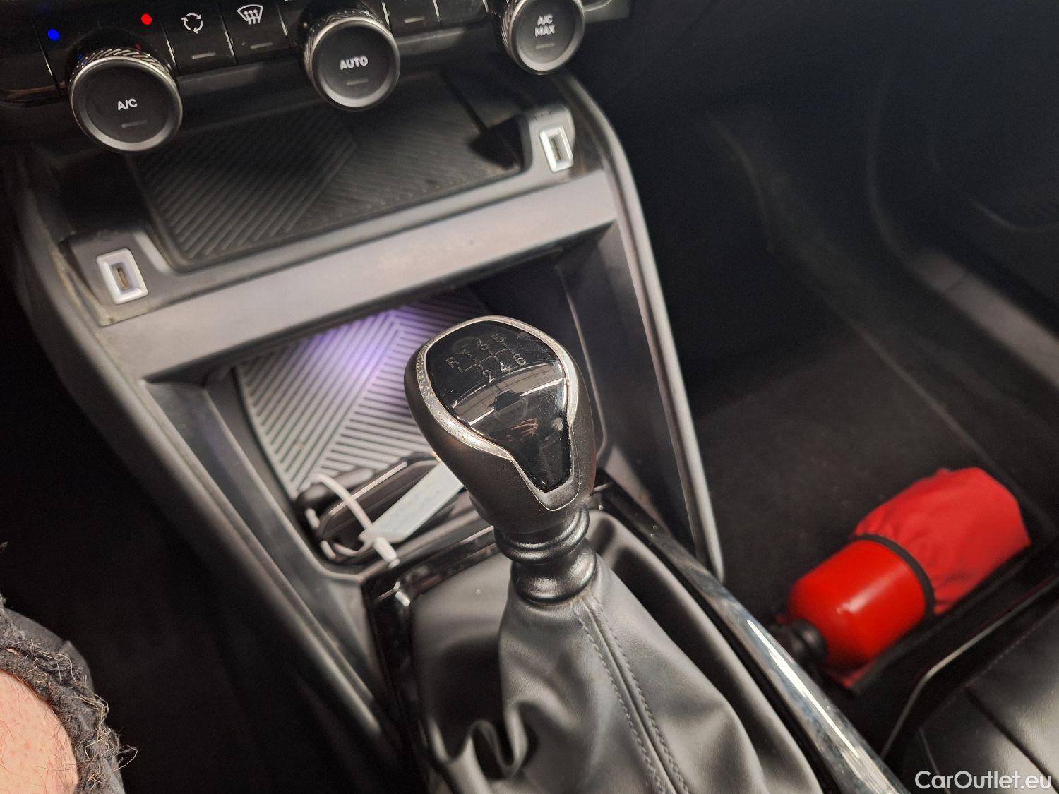  Citroen  C4 Citroën,  '20, Citroën  1.5 BlueHDi 110 S&S MAN6 Feel 5d #56