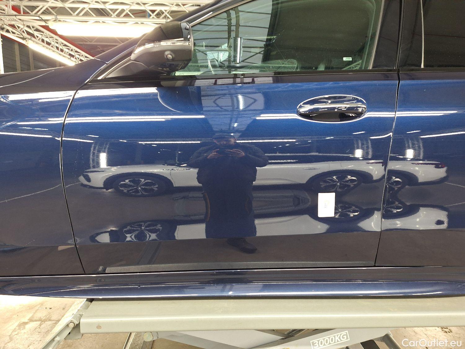  Mercedes  C-Klasse Mercedes, C-Class Br '21 PHEV, Mercedes-Benz  Break C 300 e AMG Line 5d #26