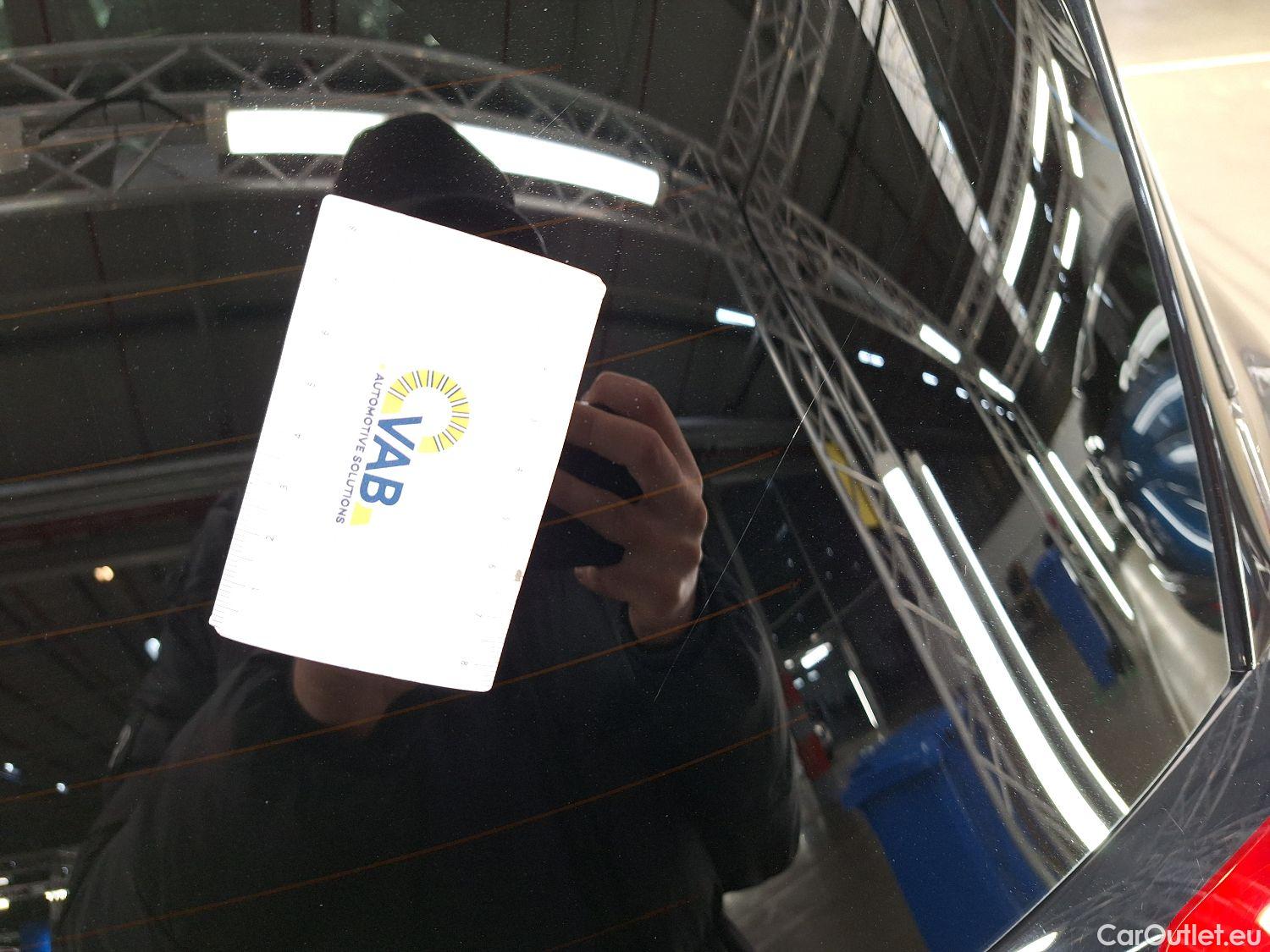  Peugeot  5008 Peugeot,  '16, Peugeot  1.5 BlueHDi 96kW S&S EAT8 GT Line 5d #37