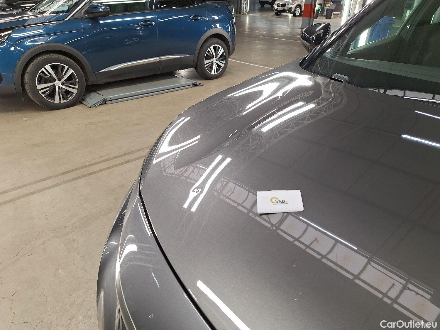  Peugeot  5008 Peugeot,  '16, Peugeot  1.5 BlueHDi 96kW S&S EAT8 GT Line 5d #55